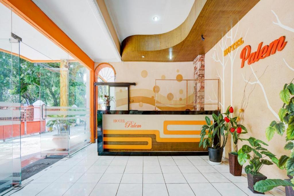 Oyo 3956 Hotel Palem 2 Syariah Malang Buitenkant foto